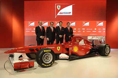 Ferrari - F150 e Team Scuderia Ferrari con Ingeneri