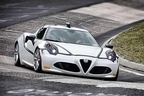 Alfa Romeo - Alfa Romeo 4C sul tracciato di Nordschleife