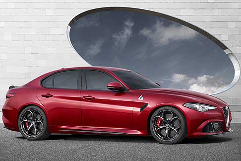 Alfa Romeo - E stata presentata al pubblico la nuova Alfa Romeo Giulia esattamente a 105 anni dalla fondazione della Alfa (Anonima Lombarda Fabbrica Automobili)