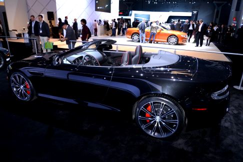 Aston Martin - Aston Martin DB9 Carbon Edition laterale al New York Auto Show 2014