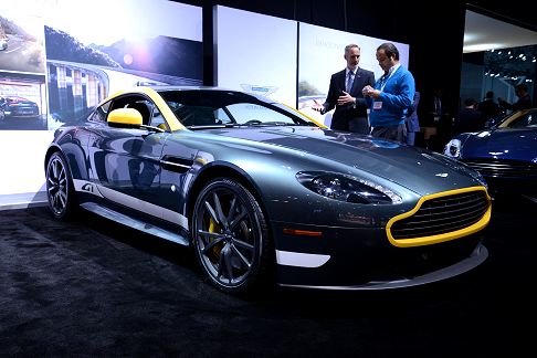 Aston Martin - Aston Martin V8 Vantage GT auto sportiva al New York International Auto Show