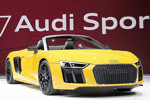 Audi - Audi R8 Spyder V10 appartiene al segmento F premium delle vetture sportive