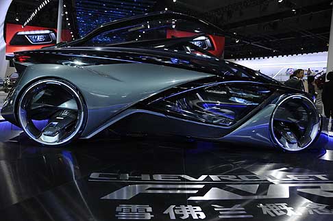 Chevrolet - Chevrolet FNR concept fiancata con linea, molto particolare ed estremamente aereodinamica