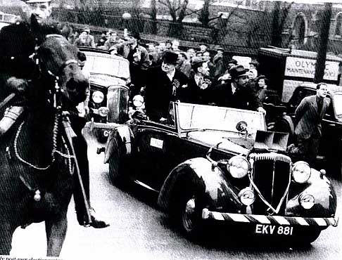 Auto storiche allasta - Daimler DB18 Drophead usata da Winston Churchil del 1939 