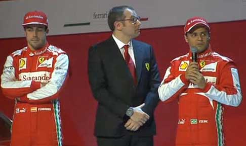 Ferrari - Ferrari F138 con Fernado Alonso e Felipe Massa