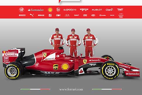 F1 Monoposto Ferrari - Ferrari SF15-T con Esteban Gutierrez , Kimi Raikkonen e Sebastian Vettel