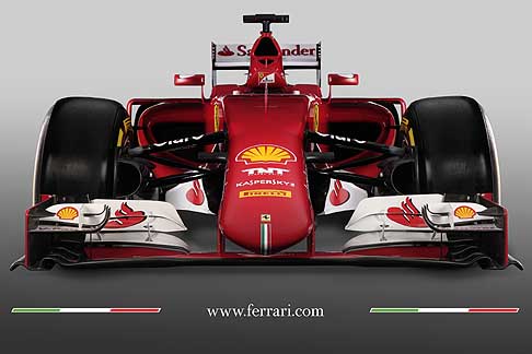 F1 Monoposto Ferrari - Ferrari SF15-T con muovo musetto per la monoposto del cavallino