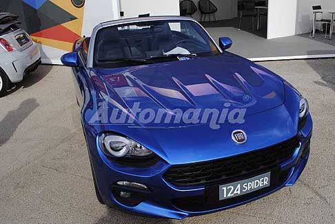 Jeep - Fiat 124 Spider alla 82^ Fiera del Levante di Bari