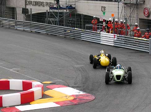 Circuito F1 Montecarlo - Gran Premio di Montecarlo corsa di auto storiche che gareggiano sullo stesso tracciato di Formula 1