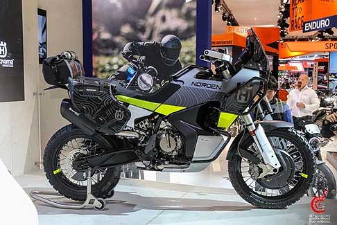 Husqvarna - Husqvarna Norden 901 Concept una moto stradale adatta alle lunghe percorrenze