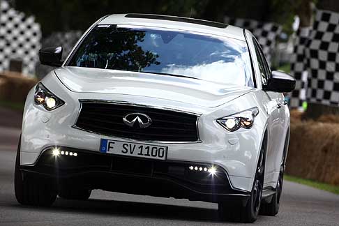 Infiniti - Auto sportiva Infiniti FX Vettel Edition al Goodwood Festival of Speed 2014
