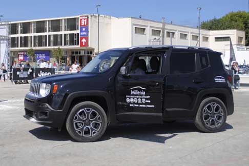 Jeep - Jeep Renegade test drive alla 78^ Fiera del Levante di Bari. Jeep Renegade test off road