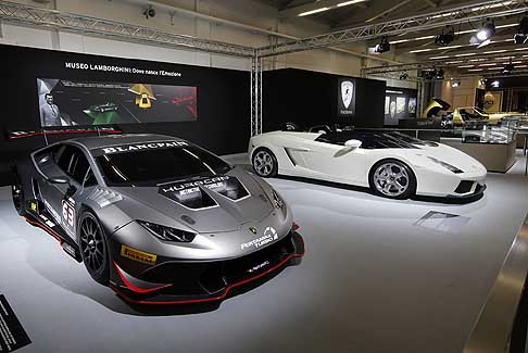 Lamborghini - Lamborghini Huracan LP 620 2 Super Trofeo Blackpain ad Auto e Moto dEpoca alla Fiera di Padova 2016