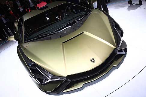 Lamborghini - Lamborghini Sian FKP 37 scatta da 0 a 100 km/h in 2,8 secondi