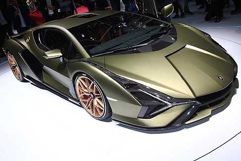 Lamborghini - Lamborghini Sian FKP 37 la prima auto ibrida della casa del Toro