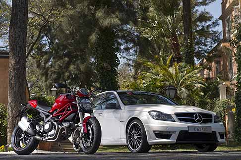 Mercedes-Benz - Ducati Monster 1100 EVO e la nuova Mercedes Classe C 63 AMG