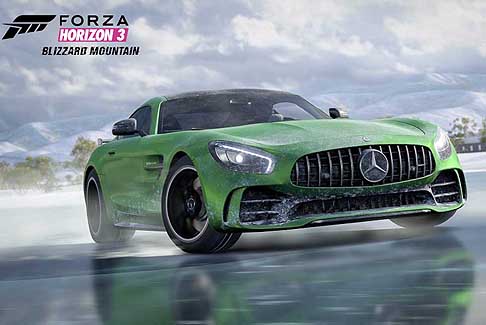 Forza Horizon 3 - Mercedes-AMG GT R Snow Drift su pista ghiacciato nel videogioco Forza Horizon 3