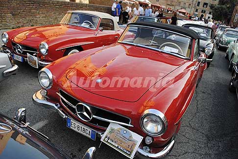 La Ferrara degli Etensi - Mercedes-Benz 190 SL gentlman Francesco Tonini al 30 Raduno Nazionale Mercedes a Ferrara