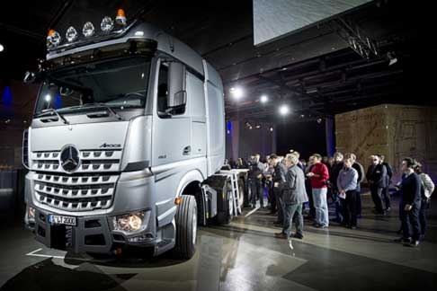 Mercedes-Benz - Mercedes-Benz Arocs SLR 4163 world premiere