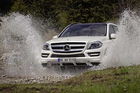 Mercedes - Mercedes-Benz GL Class con motore disel GL 350 BlueTec 4Matic, che ospiter sotto il cofano il V6 turbodiesel di 3 litri da 258 CV