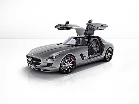 Mercedes-Benz - Mercedes-Benz SLS AMG GT auto super sportiva con motore V8 da 6,2 litri a benzina