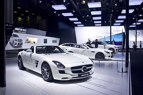 Mercedes - Mercedes-Benz SLS AMG Roadster al Salone di Mosca