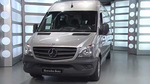 Mercedes-Benz - Mercedes-Benz Sprinter presentato in anteprima mondiale a Stoccarda