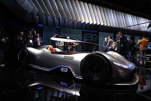 Mercedes-Benz - Mercedes EQ Silver Arrow concept car la Salone di Parigi 2018