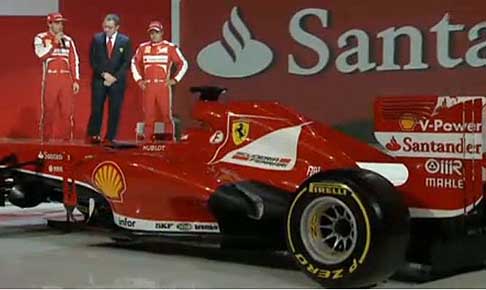 Ferrari - Monoposto Ferrari F138 e piloto di Formual 1