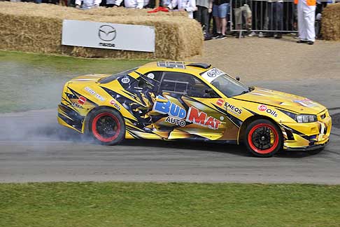 Cronoscalata di auto storiche - Nissan Skyline R34 GT T at the Goodwood Festival of Speed 2015