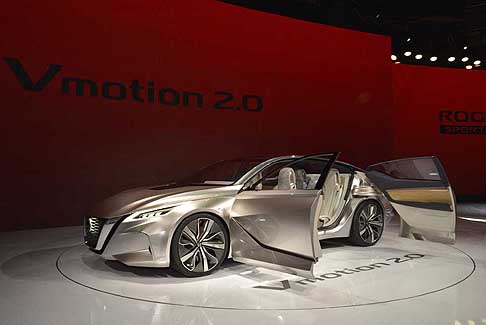 Nissan - Nissan Vmotion 2.0 berlina del futuro a Detroit 2017 NAIAS