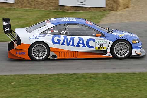 Cronoscalata di auto storiche - Opel Astra V8 Coupe a Goodwood Festival of Speed 2015