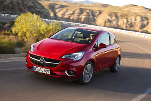 Opel - Opel Corsa la stabilit in rettilineo e in curva aumenta grazie al baricentro ribassato di 5 mm