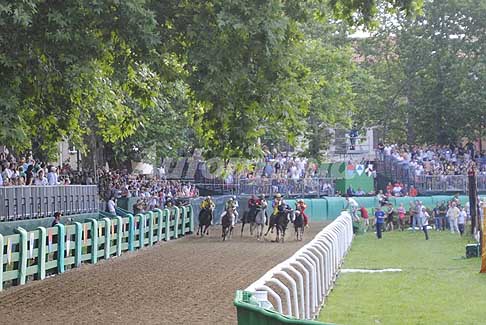 Corsa di Cavalli - Partenza Corsa cavalli per il Palio di Ferrara 2018 in onore di San Giorgio