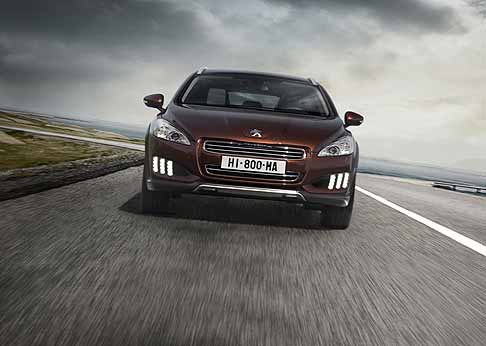 Peugeot - Peugeot 508 RXH frontale vettura