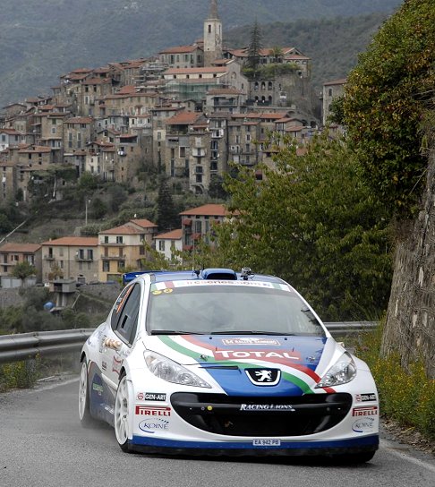 Peugeot racing - Rally IRC Sanremo 2012 Paolo Andreucci e la navigratrive Anna sono Campioni italiani rally per la settima volta su Peugeot del team Racing Lions