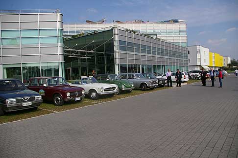 Staf Equipaggi - Panoramica auto storiche Alfa Romeo, Mercedes, il mitico Magiolino Volkswagene e vetture Fiat al Rally di un Weekend di Fine Estate