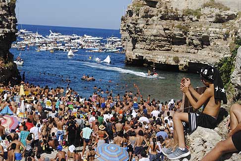 Red Bull - Red Bull Cliff Diving World Series 2015 bagno di folla a Polignano a Mare