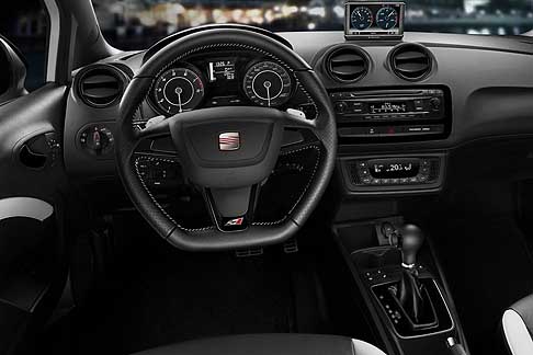 Seat - Seat Ibiza Cupra 2013 interni vettura