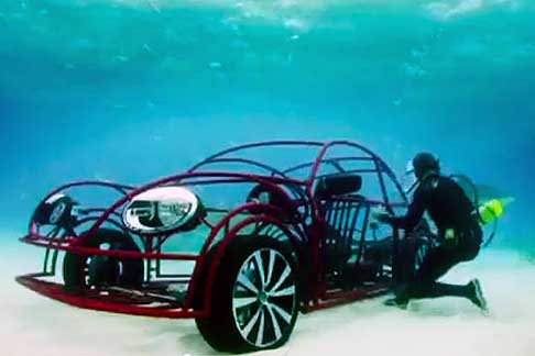 Volkswagen - Volkswgen Beetle sub, vettura subacquea costruita in tubi metallici 