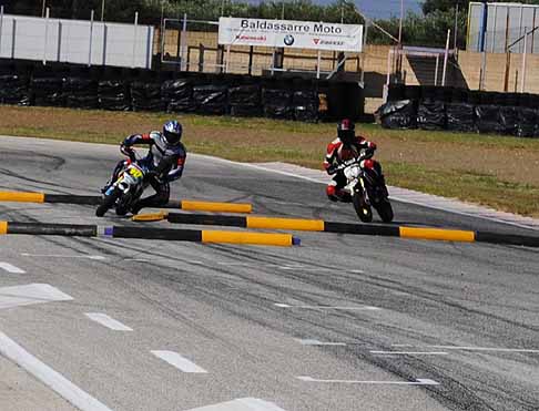 Preparativi Donne e Motori 2011 - Tutti in pista allAutodromo del Levante di Binetto Bari