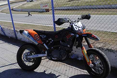 Preparativi Donne e Motori 2011 - Moto da competizione KTM