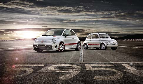 Abarth - Il marchio dello Scorpione si appresta a sfilare al Salone di Francoforte con due vetture esclusive: un esemplare storico della 595 presentata nel 1963 e una Abarth 595 50 Anniversario, limited edition ispirata al modello del passato.