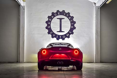 Alfa Romeo -  La particolare colorazione è stata sviluppata interamente dal Centro Stile di Garage Italia Customs partendo dalle palette classiche di Alfa Romeo.
