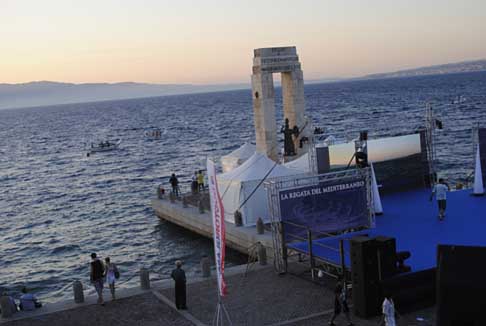 Reggio Calabria - Arrivo degli equipaggi regata a Reggio di Calabria sullo stretto di Messina
