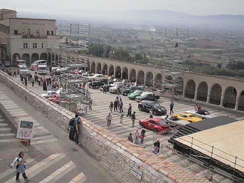 raduno auto - Asiautoshow 2012 con le auto storiche radunate ad Assisi