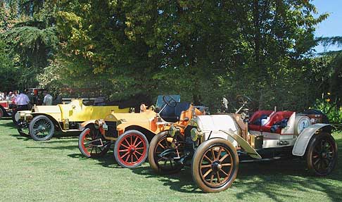 Auto storiche - Asi Autoshow 2012 le auto storiche sfilano tra le vie della Toscana e Umbria giunta alla decima edizione