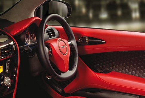 Aston Martin - Interni della Aston Martin Cygnet