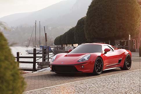 ATS - Tra le partecipanti segnaliamo la debuttante ATS 2500 GT, realizzata dal piccolo atelier italiano Automobili Turismo Sport (ATS).