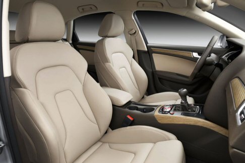Audi - unzioni, come i controlli della climatizzazione, l'Audi drive select e i sedili riscaldati, hanno pulsanti dedicati